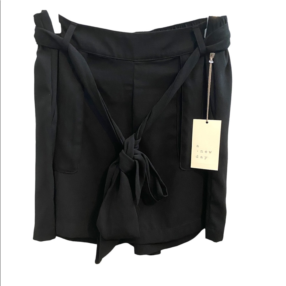 A New Day - shorts with tie